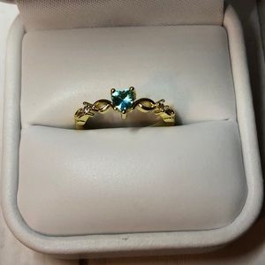 Jewelry - Dainty Yellow Gold Plated Silver Ring w/💙 Jewelry - Dainty Yellow Gold Plated Silver Ring w/💙